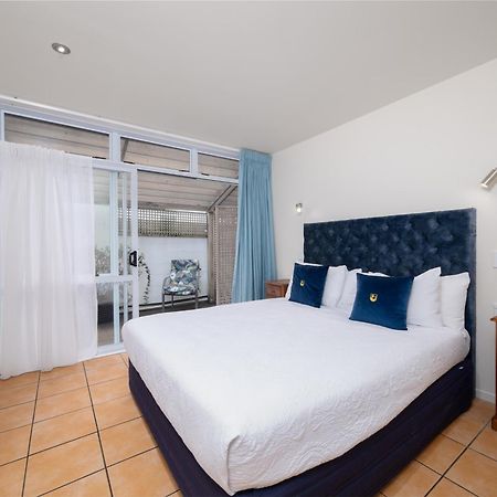 ראסל Commodores Lodge מראה חיצוני תמונה