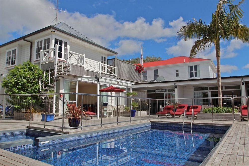 ראסל Commodores Lodge מראה חיצוני תמונה